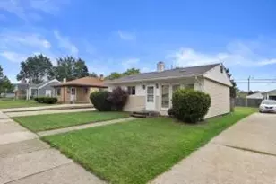 2210 Shoop St, Racine, WI 53404 - Photo 1