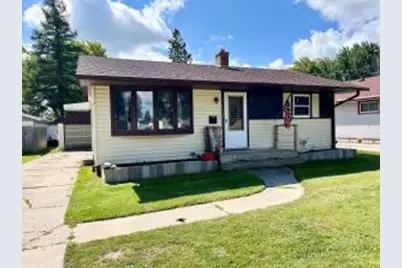 3715  Custer St, Manitowoc, WI 54220 - Photo 1