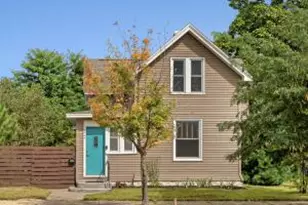 1447 Green Bay St, La Crosse, WI 54601 - Photo 1