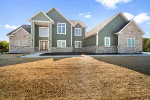 820 Tyler Wy, Richfield, WI 53017 - Photo 1