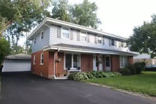 11907 W Diane Dr, Wauwatosa, WI 53226 - Photo 1