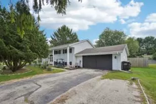 5217 Willowview Rd, Racine, WI 53402 - Photo 1