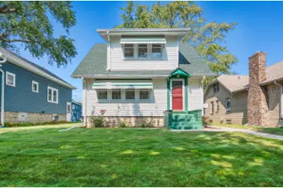 804  Park Ave, South Milwaukee, WI 53172 - Photo 1