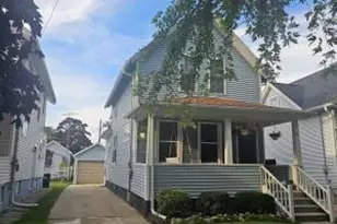 614 Huron St, Manitowoc, WI 54220 - Photo 1