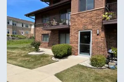 8560 W Waterford Ave, Greenfield, WI 53228 - Photo 1