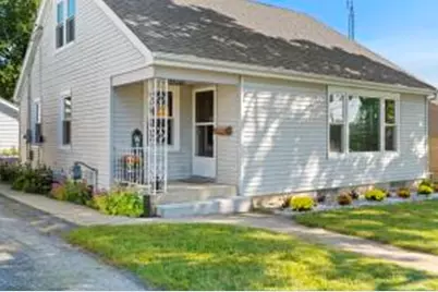 488 S Kane St, Burlington, WI 53105 - Photo 1
