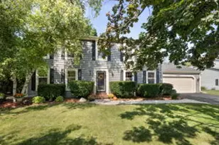 W225N2549 Alderwood Ln, Pewaukee, WI 53186 - Photo 1