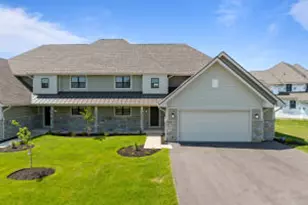 709 Greenview Cir, Geneva, WI 53147 - Photo 1