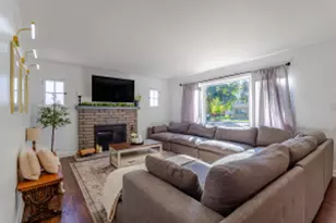 3260 N 95th St, Milwaukee, WI 53222 - Photo 1