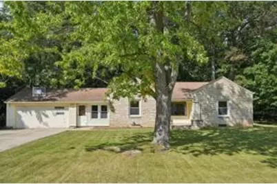 12206 W Vliet St, Wauwatosa, WI 53226 - Photo 1