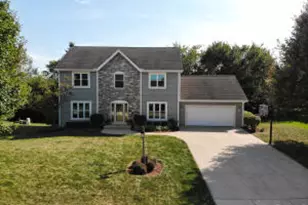 3091 W Yorkshire Cir, Franklin, WI 53132 - Photo 1