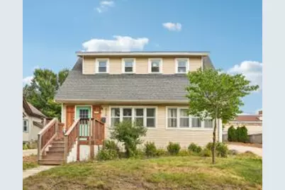 528 N 62nd St, Wauwatosa, WI 53213 - Photo 1