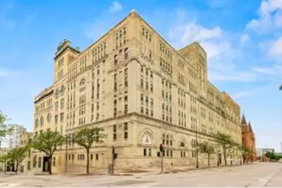 270 E Highland Ave, Milwaukee, WI 53202 - Photo 1