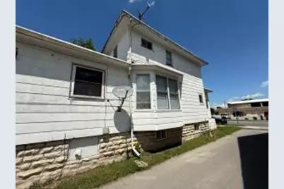 98  Marquette St, Fond du Lac, WI 54935 - Photo 1