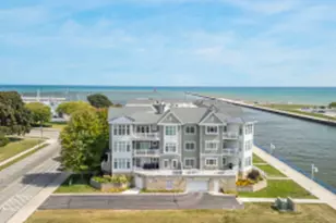 303 Pennsylvania Ave, Sheboygan, WI 53081 - Photo 1