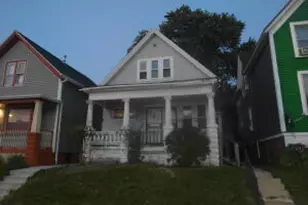 926 S 35th St, Milwaukee, WI 53215 - Photo 1