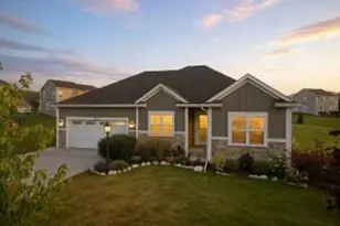 W226N7825 Timberland Dr, Sussex, WI 53089 - Photo 1