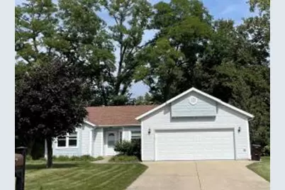445  Connie Cir, Lake Geneva, WI 53147 - Photo 1