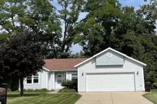 445 Connie Cir, Lake Geneva, WI 53147 - Photo 1