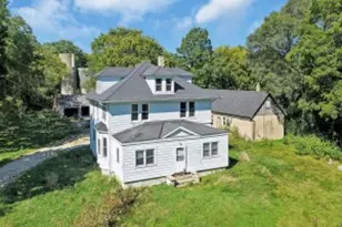 W188N12403 Maple Rd, Germantown, WI 53076 - Photo 1