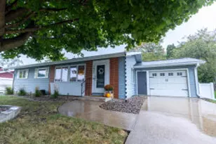 3421 Greenbriar Ct, Shelby, WI 54601 - Photo 1