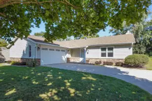 1261 Timber Ridge, Pewaukee, WI 53072 - Photo 1