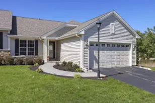 494 Woodfield Cir, Racine, WI 53185 - Photo 1