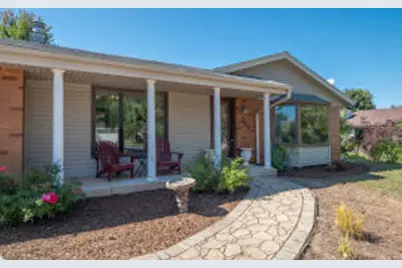 723  Willow Ct, Port Washington, WI 53074 - Photo 1