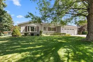 214 Crestview Dr, Fredonia, WI 53021 - Photo 1