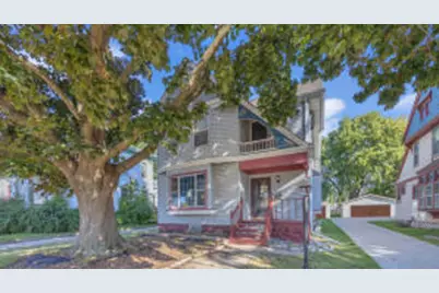 402  Otter Ave, Oshkosh, WI 54901 - Photo 1