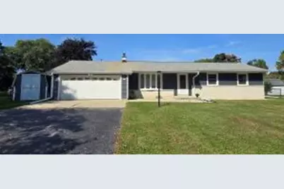 810  Cardinal Dr, Jackson, WI 53012 - Photo 1