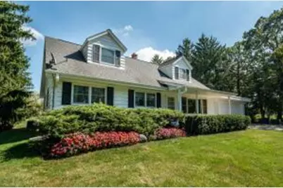 10630 S 92nd St, Franklin, WI 53132 - Photo 1