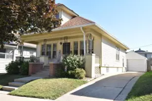 601 Blaine Ave, Racine, WI 53405 - Photo 1