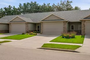 1804 Prairie Pl, Holmen, WI 54636 - Photo 1