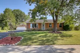 925 Lenora Ct, West Bend, WI 53090 - Photo 1