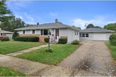 2106  Crestview St, Janesville, WI 53546 - Photo 1