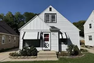 2355 S 82nd St, West Allis, WI 53219 - Photo 1