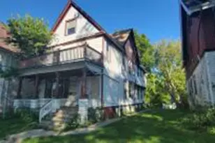 3036 N 1st St, Milwaukee, WI 53212 - Photo 1