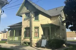 210 N 8th St, Watertown, WI 53094 - Photo 1