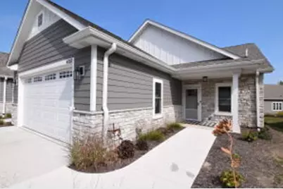 4052 S 124th St, Greenfield, WI 53228 - Photo 1