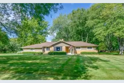 2820 W St James Ln, Mequon, WI 53092 - Photo 1