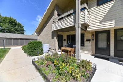 1611 S Carriage Ln, New Berlin, WI 53151 - Photo 1