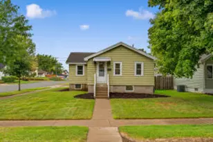 326 9th Ave, Onalaska, WI 54650 - Photo 1