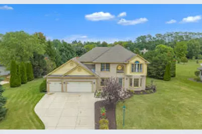 215  Emerald Dr, Racine, WI 53406 - Photo 1