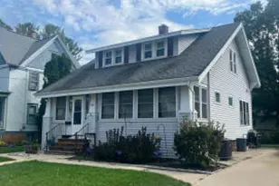 709 S 10th St, Watertown, WI 53094 - Photo 1