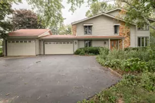 N47W27080 Greenhill Ct, Pewaukee, WI 53072 - Photo 1