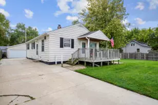 1423 Bryn Mawr Ave, Racine, WI 53403 - Photo 1