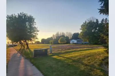 1711 S 35th St, Manitowoc, WI 54220 - Photo 1