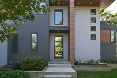 4821 W Glen Cove Ct, Mequon, WI 53092 - Photo 1