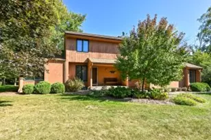 10600 N Stratford Pl, Mequon, WI 53092 - Photo 1